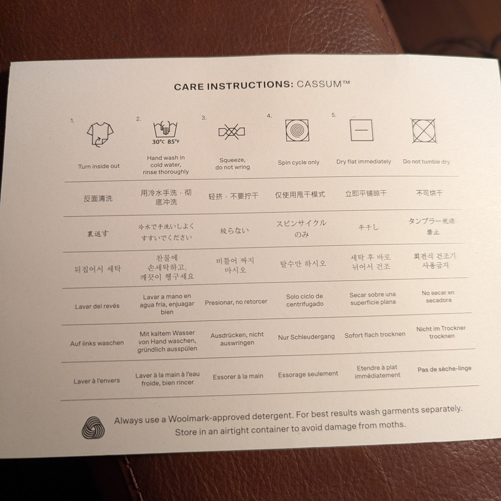 NWT Untouched World Matching Gloves, Scarf, and Beanie Blue Cashmere Set - Picture 9 of 12